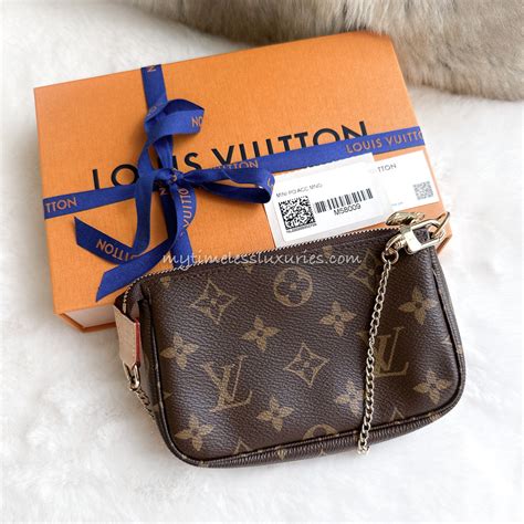 louis vuitton mini pochette vernis|louis vuitton monogram mini pochette.